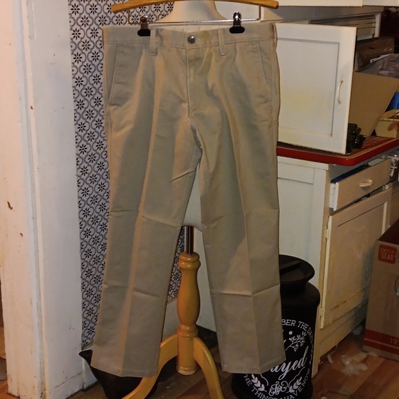 Life Khaki by Haggar straight 34 x 30 - Picture 1 of 5
